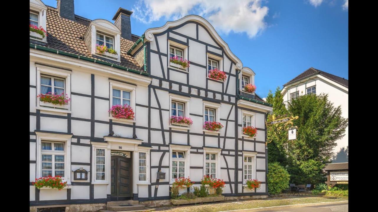 Hotel Zur Post Dabringhausen - Contactless Self Check-In แวร์เมลสเคียร์เคน ภายนอก รูปภาพ
