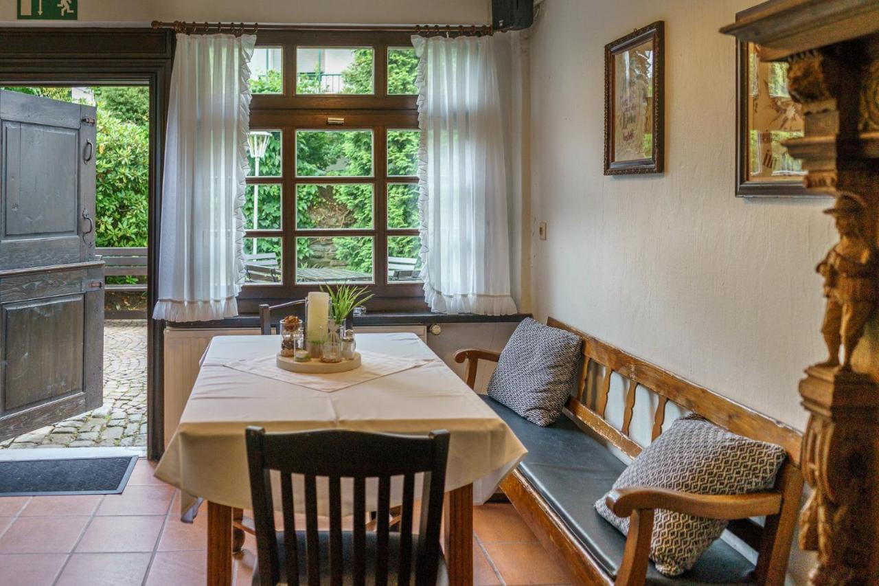 Hotel Zur Post Dabringhausen - Contactless Self Check-In แวร์เมลสเคียร์เคน ภายนอก รูปภาพ