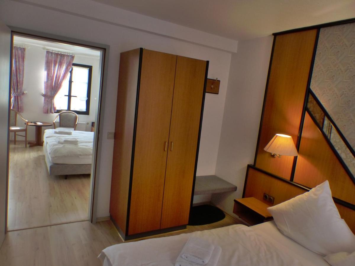 Hotel Zur Post Dabringhausen - Contactless Self Check-In แวร์เมลสเคียร์เคน ภายนอก รูปภาพ