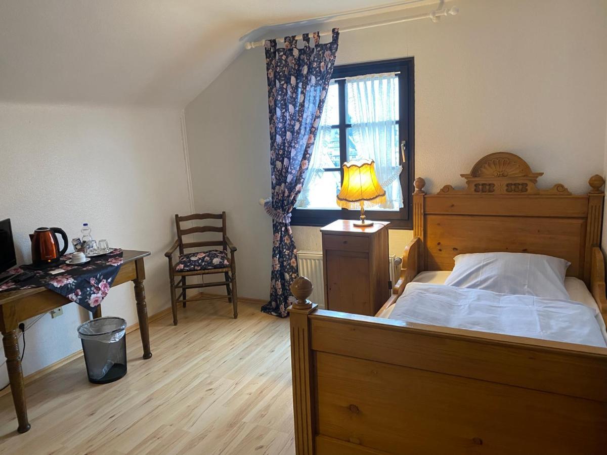 Hotel Zur Post Dabringhausen - Contactless Self Check-In แวร์เมลสเคียร์เคน ภายนอก รูปภาพ