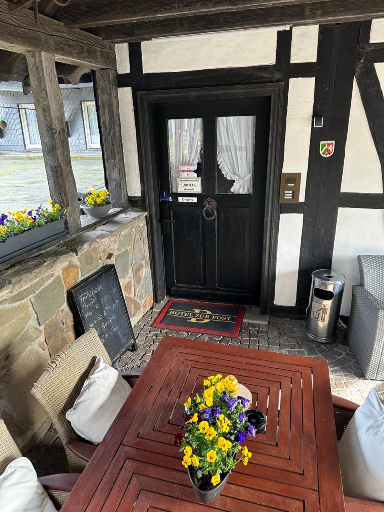 Hotel Zur Post Dabringhausen - Contactless Self Check-In แวร์เมลสเคียร์เคน ภายนอก รูปภาพ